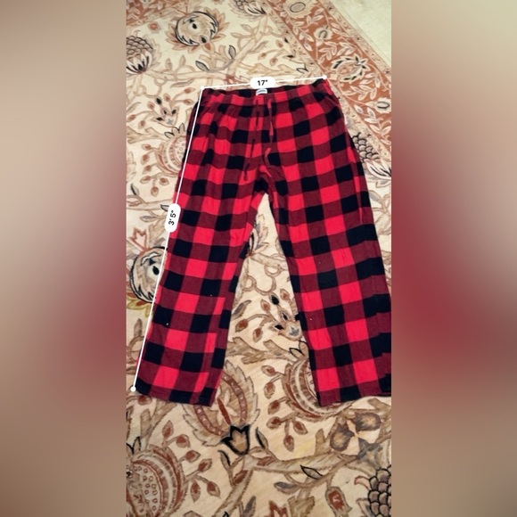 Old Navy, black and red flannel sleep pajamas with top tie size XL - Picture 5 of 7